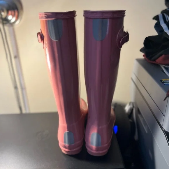 Girls gorgeous pink hunter boots - Picture 2 of 3